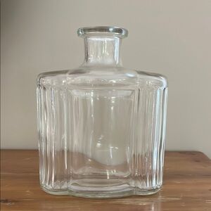 VINTAGE Clear Glass Clover Shaped Decanter Collectible